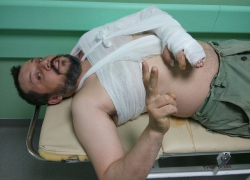 Напавших на волгоградского художника в День Победы было четверо