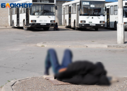 Молодой мужчина скончался на автовокзале по пути из Волгограда в Москву 