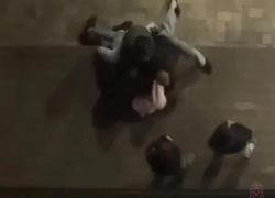 "Кричал и звал на помощь": подростки толпой напали на беззащитного парня в центре Волгограда