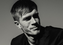 Выбившему компенсации за фекальный прорыв для волгоградцев самовыдвиженцу остается несколько подписей до участия в выборах 