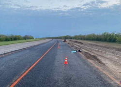 В Волгоградской области водитель Renault Logan сбил насмерть женщину 