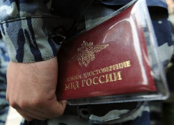 Полицейский «подрабатывал» наркодилером в Волгограде