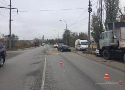 Тройное ДТП с фурой устроил 22-летний водитель ВАЗ в Волгограде