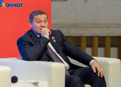 Эксперты посчитали KPI губернатора Андрея Бочарова в информационном пространстве