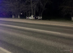 Машину отбросило в дерево, водитель погиб на месте: страшное ДТП под Волгоградом