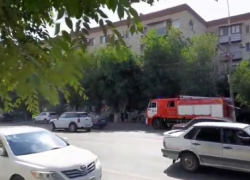 В детской поликлинике Волгограда №6 замкнуло проводку: очевидцы сняли видео с места