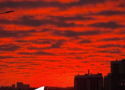 50 оттенков красного: волгоградцы любовались закатом фантастической красоты