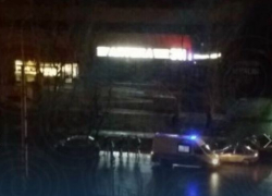 Очевидцы сообщили о стрельбе в караоке в Волжском