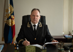 Председатель Волгоградского облсуда Алексей Глухов отмечает день рождения 