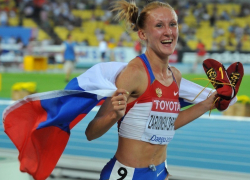 Две красавицы-спортсменки из Волгограда претендуют на звание легкоатлетки года