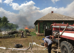 Крупный пожар в поселке Михайловского района локализован