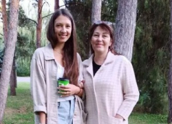 Волгоградке со сложной болезнью требуется еженедельное переливание: дочь ищет доноров