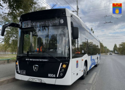 Перевозчика ищут на популярный маршрут электробуса в Волгограде