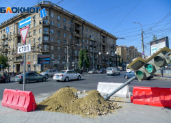 Подвесные светофоры установят на проблемном перекрестке на Комсомольской в Волгограде