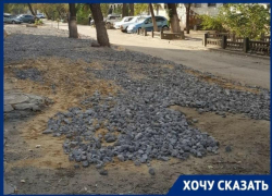 Элитный дом парковкой лишает зеленой зоны пятиэтажку в Волгограде