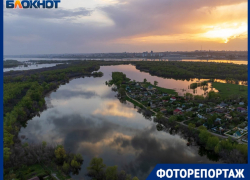 Его можно увидеть раз в год: масштабный разлив в пойме под Волгоградом показали с высоты