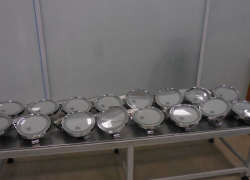 Партию турецких зеркал с подсветкой пыталась незаконно пронести авиапассажирка в Волгограде 