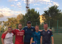 Волгоградские депутаты гоняют в футбол и устраивают себе фотосессии