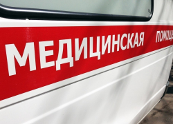 Пьяная девушка на «десятке» врезалась в КамАЗ на трассе под Волгоградом