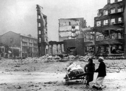 Календарь: 23 августа 1942 год – в Сталинград вошли немцы, город горит