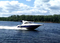 Трое детей и четверо взрослых: всё, что известно о пропаже катера из Волгограда в Каспийском море