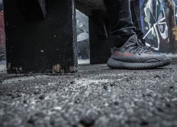 В Волгограде поймали двух подростков, пытающихся похитить деньги из аппарата для выдачи воды