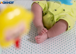 Годовалая девочка облилась кипятком и попала в больницу под Волгоградом