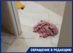 Крещенский потоп устроила УК «Жемчужина» в Волгограде: люди покидают квартиры