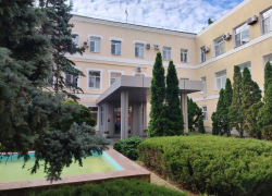 Неудобные вопросы о платных парковках задали мэрии Волгограда