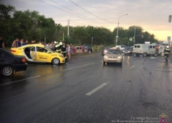 На пьяного водителя УАЗа возбуждено уголовное дело за смертельное ДТП с такси в Волгограде