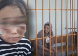 "Избивала ногами, утюгом, скалкой": подробности избиения мачехой восьмилетней волгоградки готовы для суда