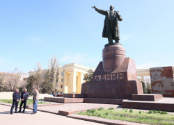 Памятник Ленину взят на контроль в Волгограде