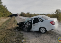 Смертельное ДТП под Волгоградом: при столкновении трех авто погибли два водителя