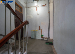 Волгоградке изуродовали лицо во время конфликта соседей из-за шума 