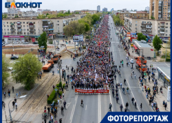 Стотысячный «Бессмертный полк» показали с высоты в Волгограде 