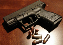 Хотел пострелять по банкам, но пуля пробила голову: под Волгоградом встреча друзей закончилась смертью 