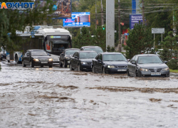 Магистрали в Волгограде затопило после ливня 