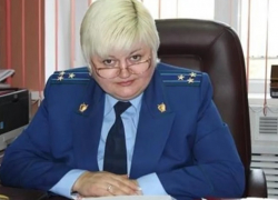 Зампрокурора Волгоградской области сегодня задувает свечи на торте