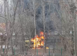 "Там люди остались?": горящую маршрутку сняли на видео в Волгограде