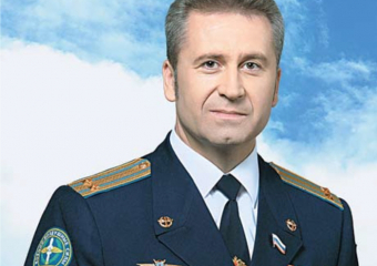 Руководитель волгоградского ДОСААФ сегодня каждого угостит кусочком торта