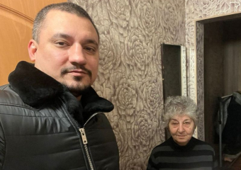 За отмечающую юбилейные 20 лет депутатства Фомину на ее замерзающем округе в Волгограде отдуваются другие