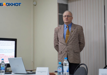 «112 волгоградским детям вкололи неизвестный препарат»: учёный о губительной и спасительной волне «омикрона»