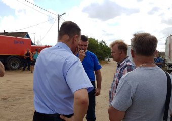 Пожар вновь угрожает Волгограду: чудом удалось спасти поселок в Дзержинском районе 