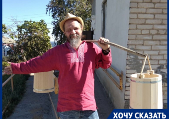 Вспомнить предков с коромыслами посоветовала глава жителям волгоградского села с червями в воде