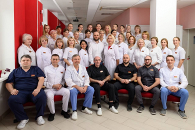 Стоматологический центр «Лазурь», ул. Коммунистическая,10 А - 