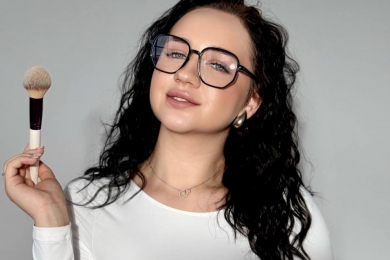 Стилист-визажист Алина Черкесова +7 996 509-06-30