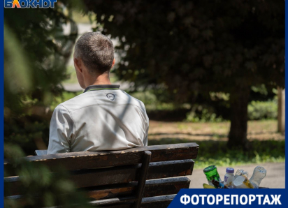 На вопиющее послепраздничное свинство пожаловались жители центра Волгограда