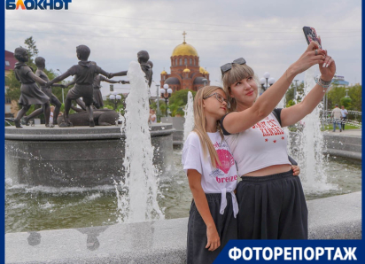 Привокзальную площадь в Волгограде превратили в сквер с пальмами
