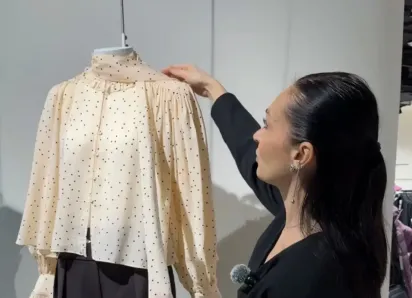 Блузы снова в моде: нежность и элегантность на пике популярности