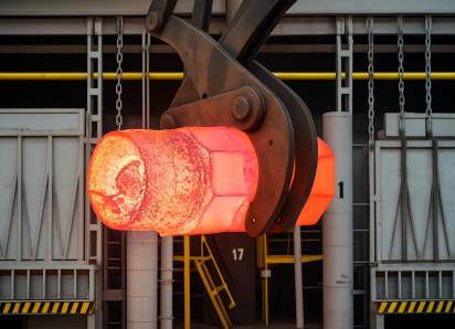 На «Красном октябре» впервые отлили сифонным способом слиток весом 125 тонн